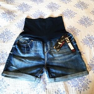 NWT Haute Mama Maternity Shorts NWT